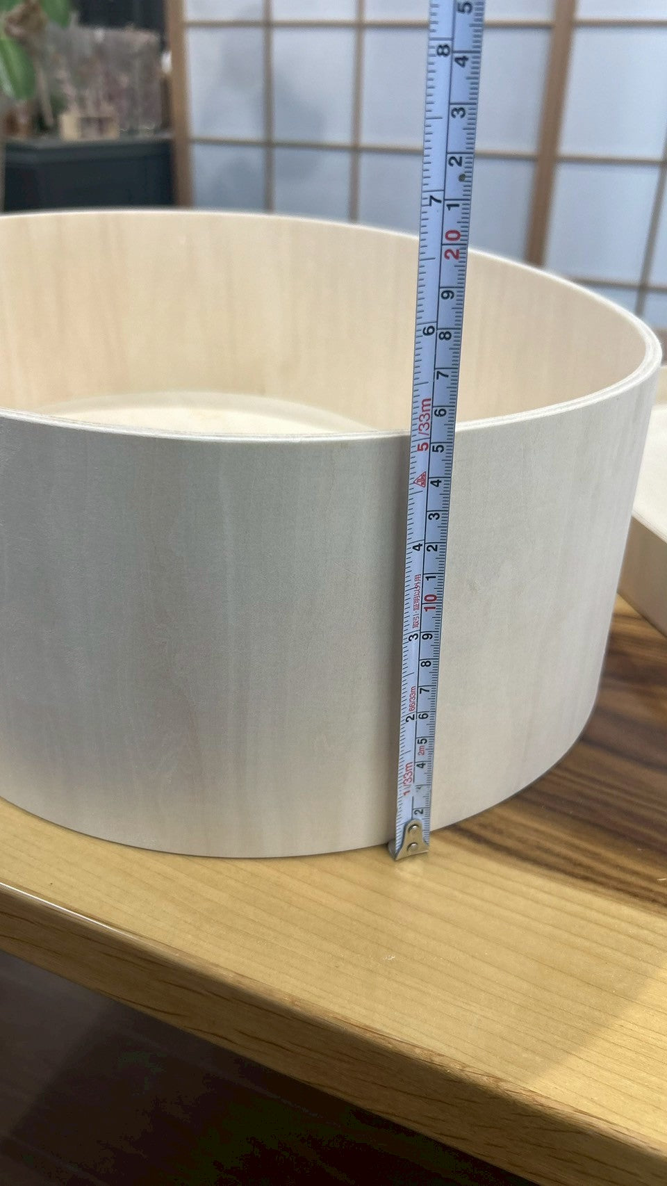楕円の木製ボックス