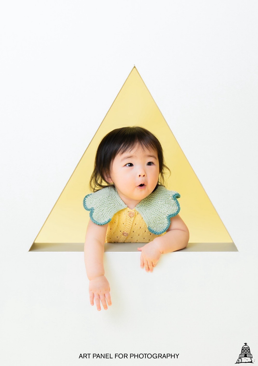 【穴あき三角型】（幅90×奥行10×高さ90cm）
